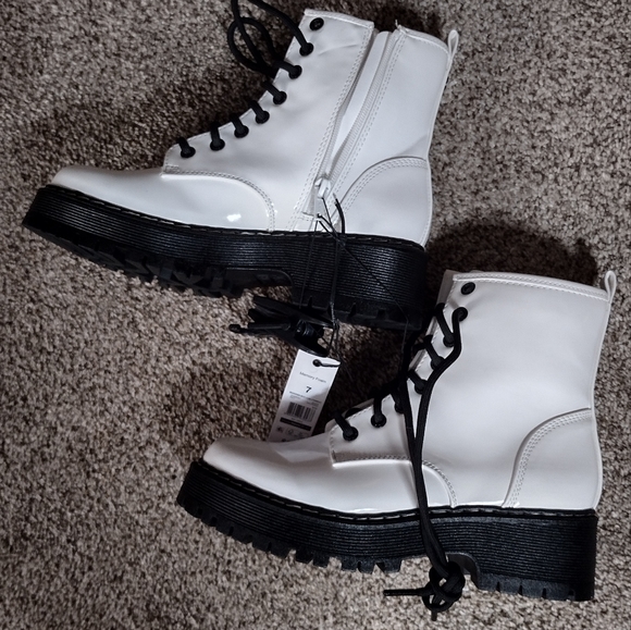 madden Shoes - Madden White Combat Boots